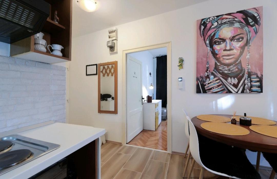 غييكا Spa Apartment Belvedere المظهر الخارجي الصورة